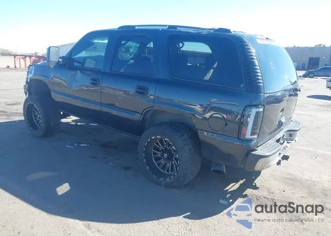 2004 Chevrolet Tahoe Ls z USA, uszkodzony, nr VIN 1GNEC13VX4J189791